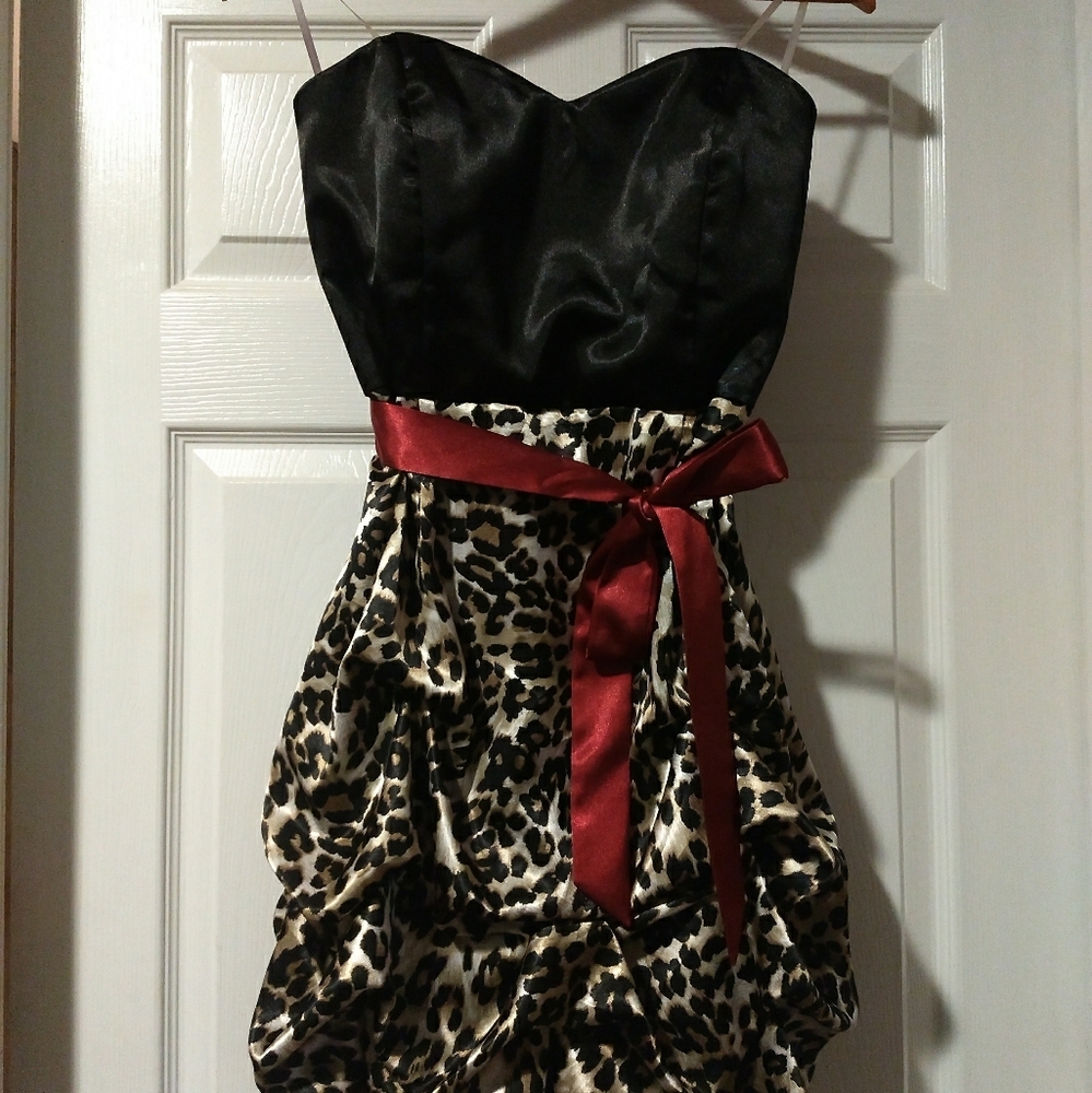 Strapless dress